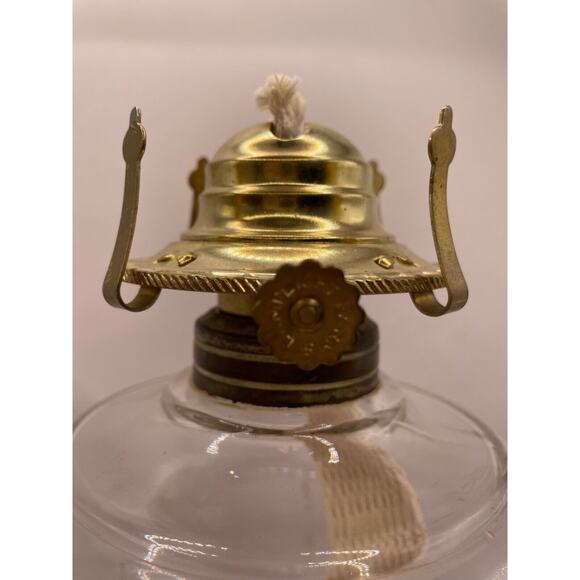 Vintage Lamp Light Farms Oil Kerosene Lamp Footed Clear Glass 18" Tall - Picture 5 of 13